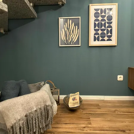 Luxx Downtown - Design-apartment Zentral Im Ort Semesterbostad *