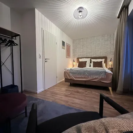 Luxx Downtown - Design-apartment Zentral Im Ort