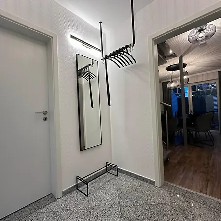 Luxx Downtown - Haus, Zentral, Terrasse, Balkon Σπίτι διακοπών *