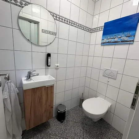 Semesterbostad Luxx Downtown - Design-apartment Zentral Im Ort Bad Zwischenahn